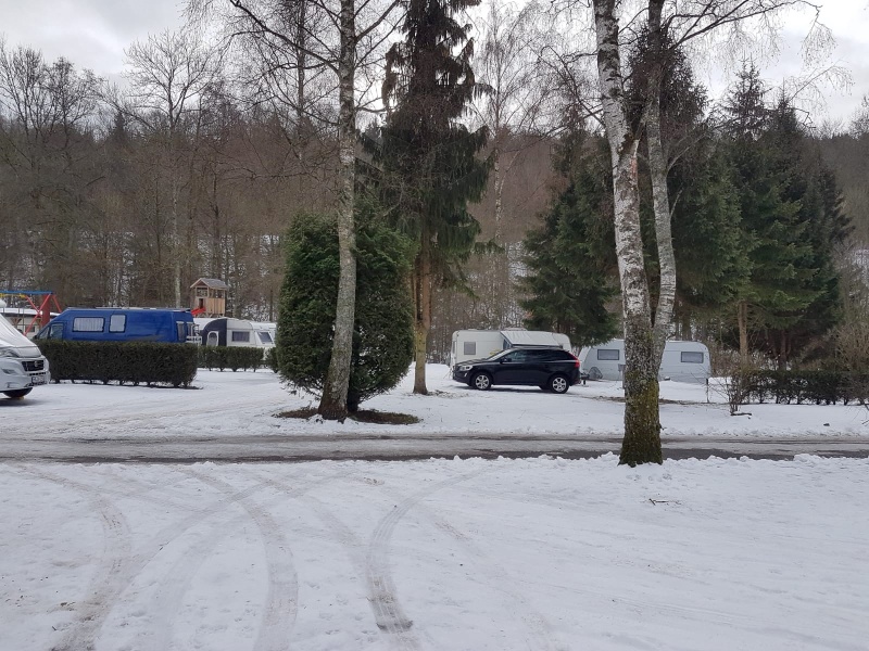 Wintercamping Gäste auf dem Campingplatz Eulenburg