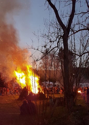 Osterfeuer Stimmung Eulenburg Wohnmobilplatz