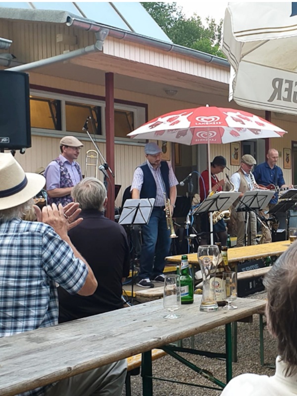 Waiting Room Jazzband auf der Eulenburg