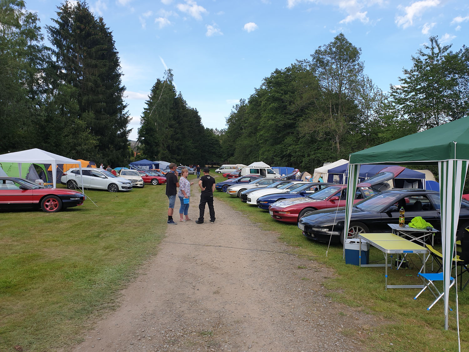 Ford Probe Fans auf der Campingwiese