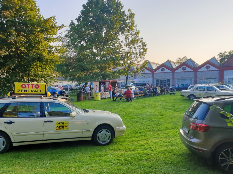 Taxi-Treffen auf der Eulenburg am Vorabend von OTTO, 21. Oldtimer-Treffen Osterode