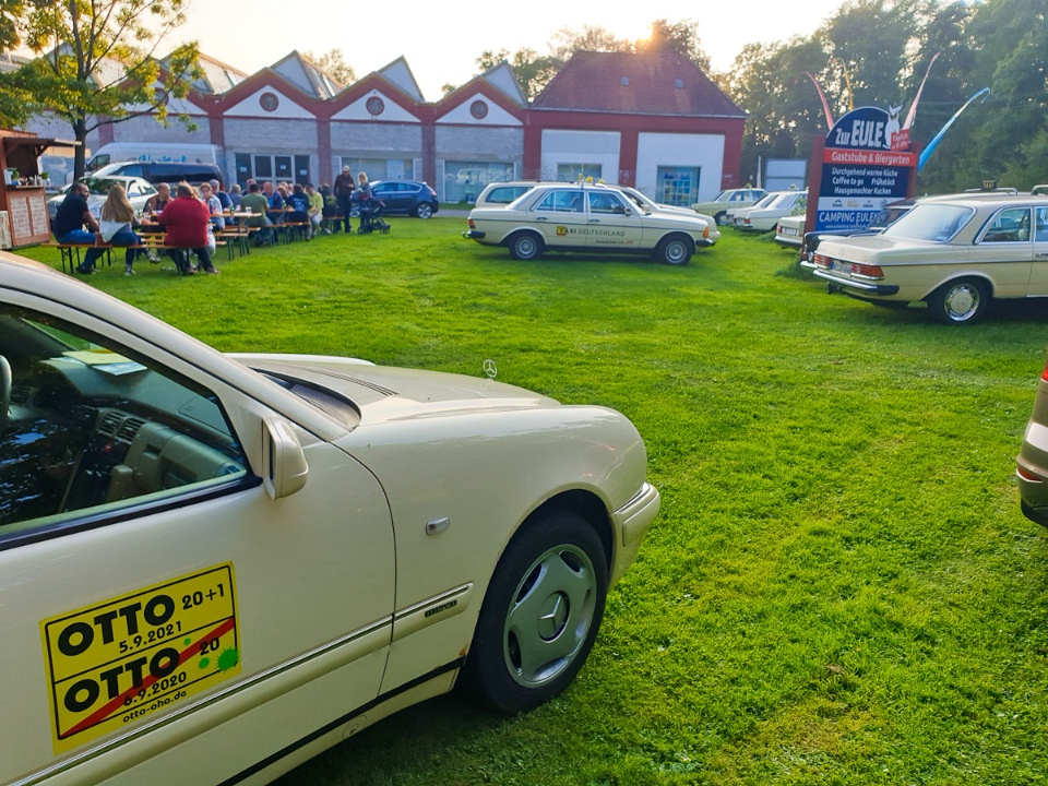 Taxi-Treffen auf der Eulenburg am Vorabend von OTTO, 21. Oldtimer-Treffen Osterode