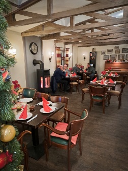 Weihnachtliche Gast- und Kaminstube Zur Eule Weihnachtliche Gast- und Kaminstube Zur Eule