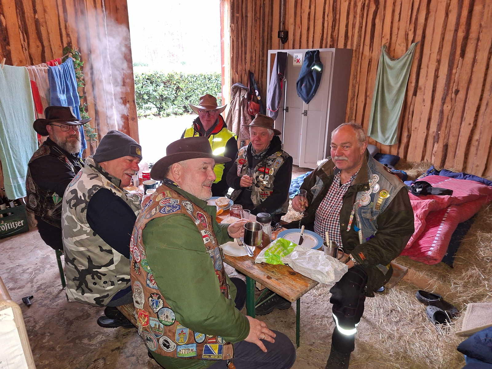 Heuhotel mit Blick ins Grüne Heuhotel mit Blick ins Grüne