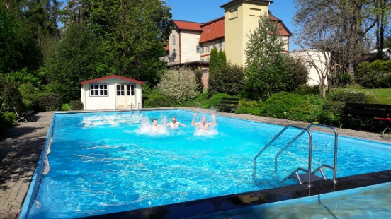 Wir waren die ersten - Eulenburg Schwimmbad Saison 2017